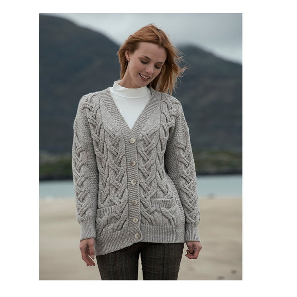 Aran Ladies Super Soft Merino Chunky V Cable Cardigan In Toast Oat Size S