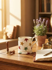 Emma Bridgewater Red, Green & Gold Star 1/2 Pint Mug
