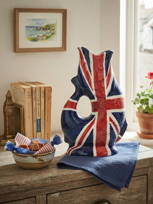 Wade Ceramics Gluggle Jug - Extra Large (UK Flag)