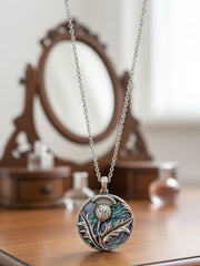 Tide Natural Thistle Necklace product image