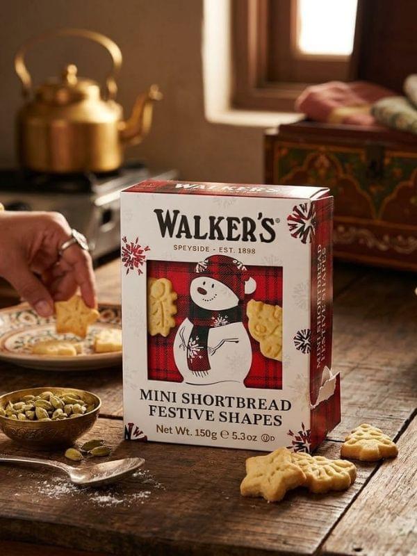 Walkers Shortbread Snowman 3D Carton 5.3oz in a colorful sculpted festive carton.