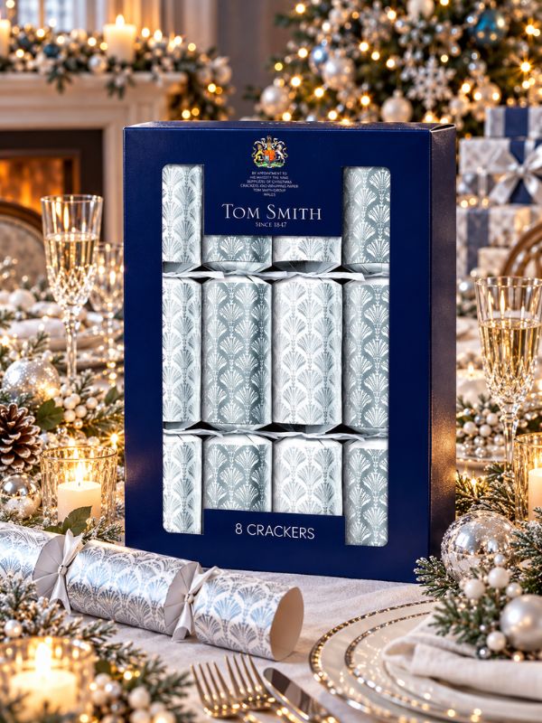 Tom Smith Cracker 8X12.5" - Silver Family